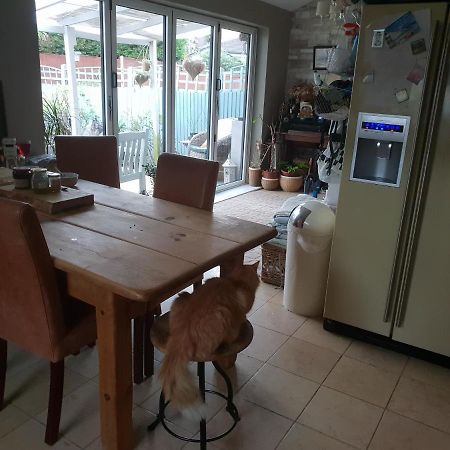Le Studio Attic , Fridge Tv Microwave, Chester Exteriör bild